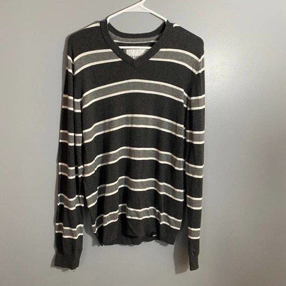 𝅺aeropostale Wool Blend V-Neck Sweater Size M - Picture 1 of 6